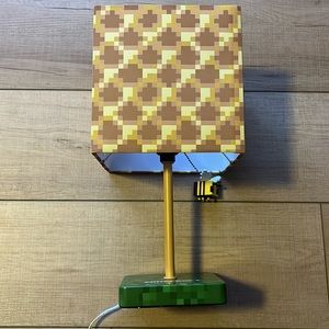 Minecraft Honeycomb Bee Table Lamp